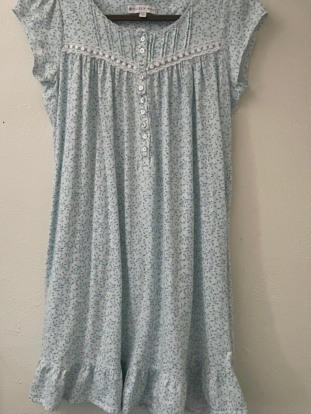 Eileen West Blue Floral Cotton Jersey Lace Trim Nightgown Sleep Shirt NWOT Small - Picture 2 of 8